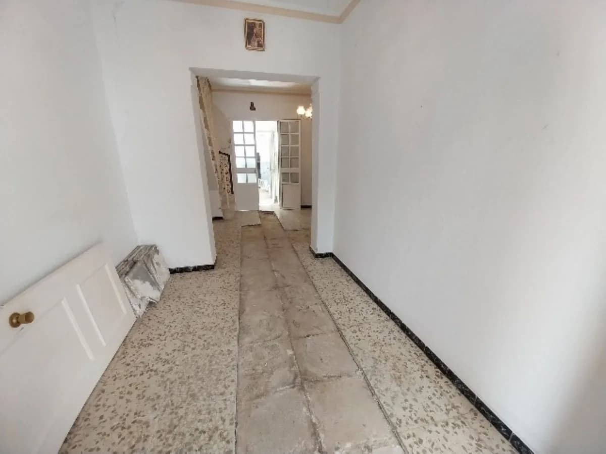 4 Bedroom Townhouse for Sale in Alhaurín el Grande, Málaga - Image 4
