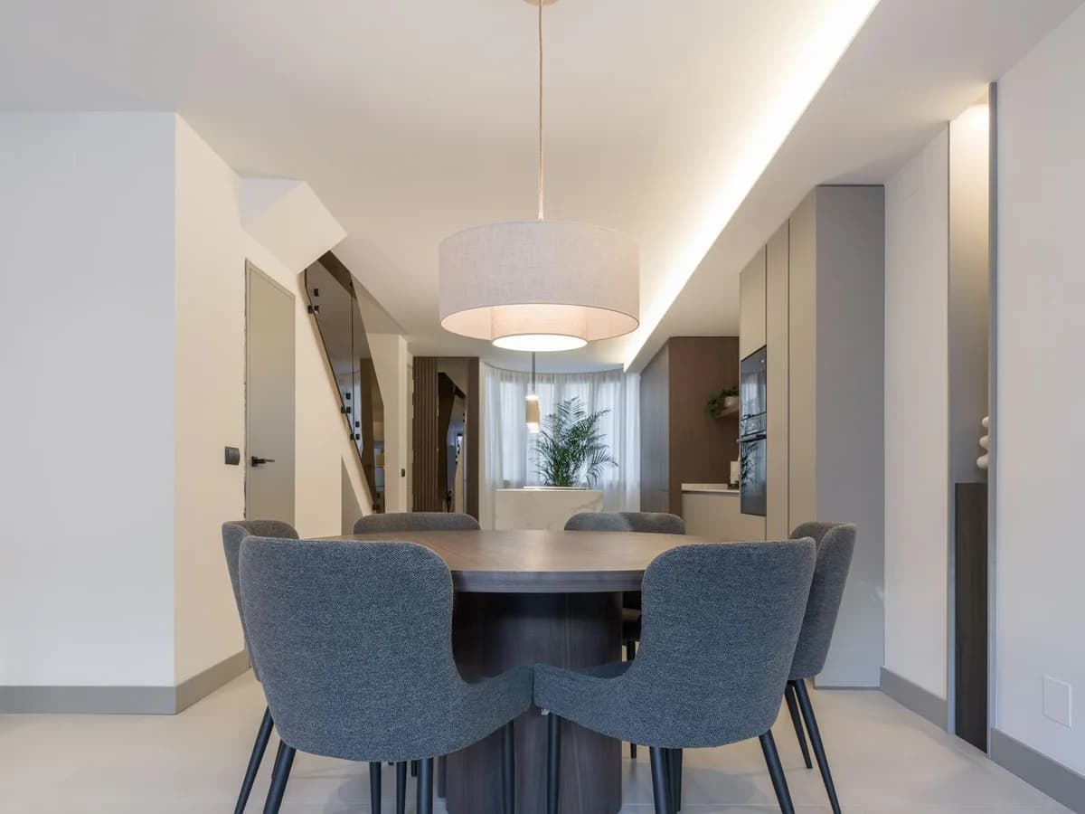 3 Bedroom Ground Floor Apartment for Sale in Marbella, Málaga - Image 3