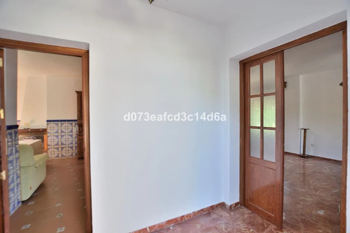 4 Bedroom Detached Villa for Sale in Ronda, Málaga - Image 4
