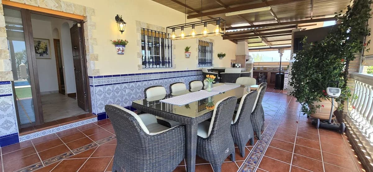 5 Bedroom Finca - Cortijo for Sale in Coín, Málaga - Image 9