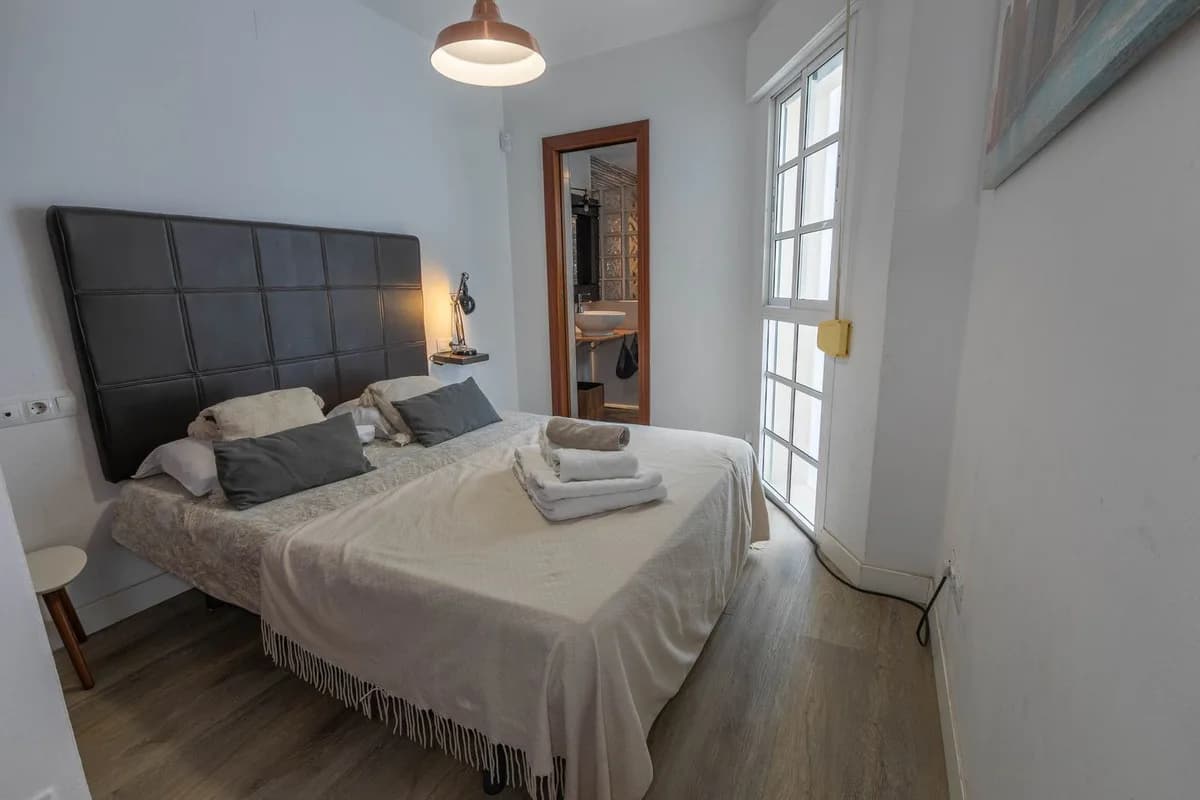 1 Bedroom Penthouse for Sale in Fuengirola, Málaga - Image 8
