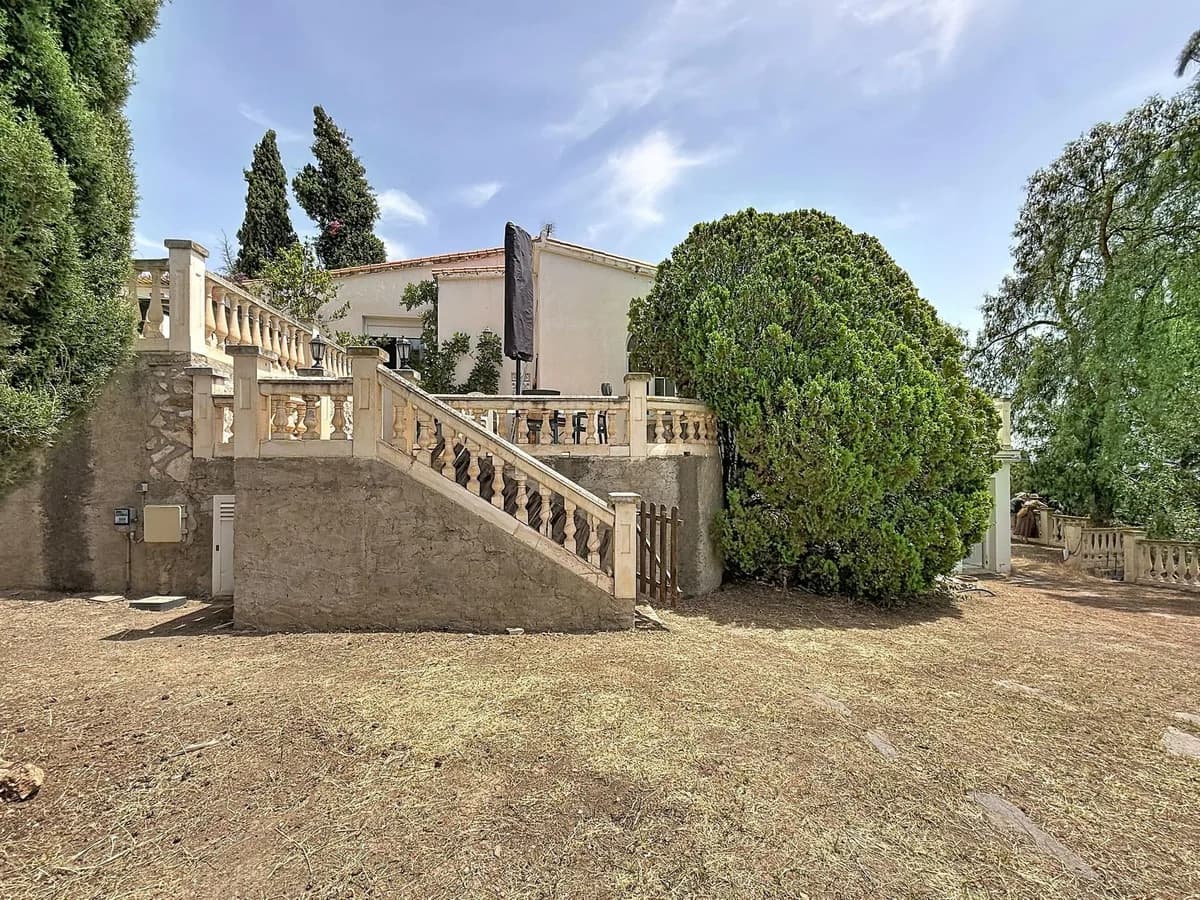 4 Bedroom Detached Villa for Sale in El Atabal, Málaga - Image 4