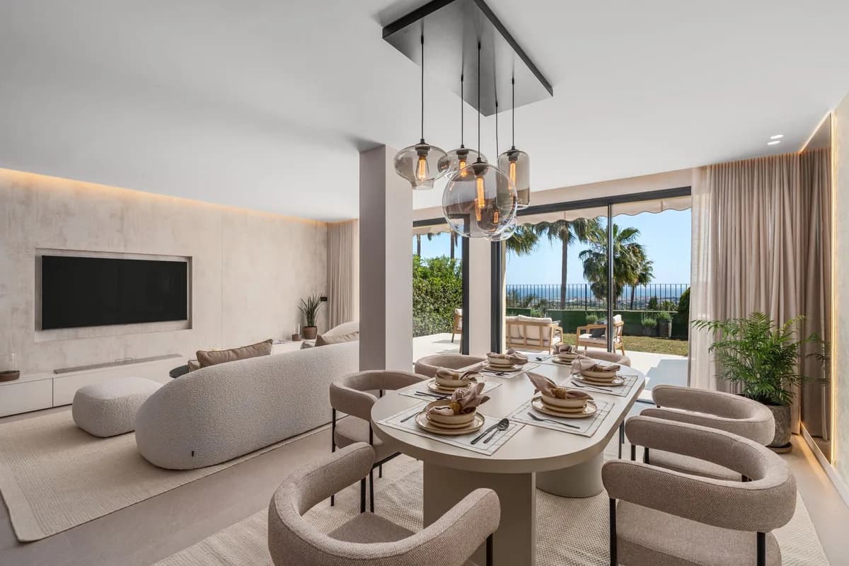 3 Bedroom Townhouse for Sale in La Quinta, Málaga - Image 7