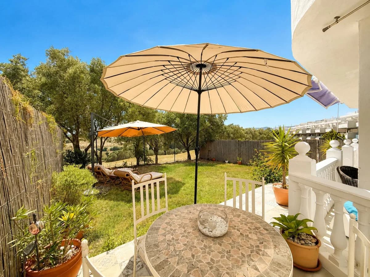 2 Bedroom Ground Floor Apartment for Sale in Estepona, Málaga - Image 2
