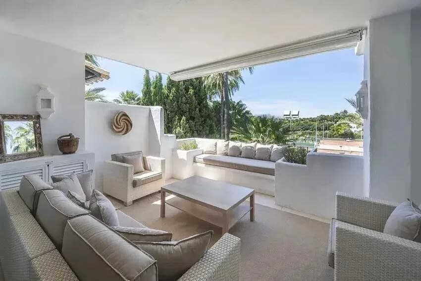 3 Bedroom Penthouse for Sale in Marbella, Málaga