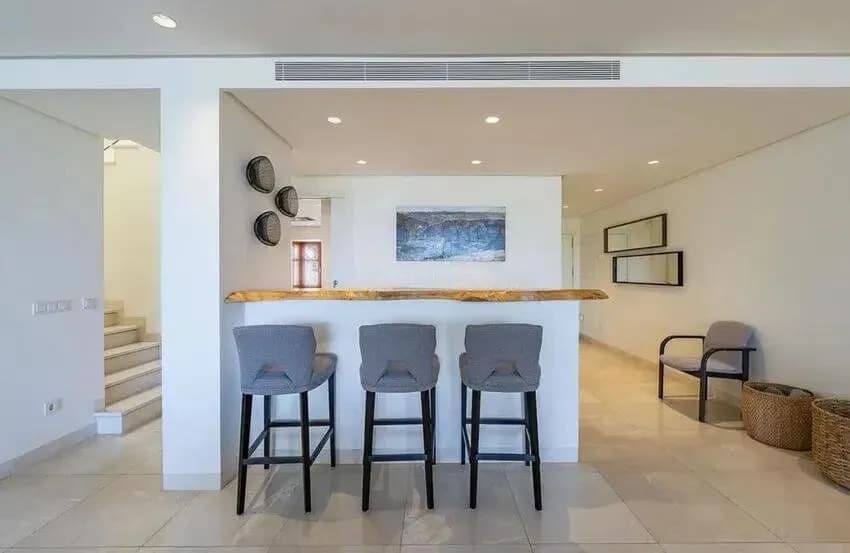 3 Bedroom Penthouse for Sale in Marbella, Málaga - Image 8
