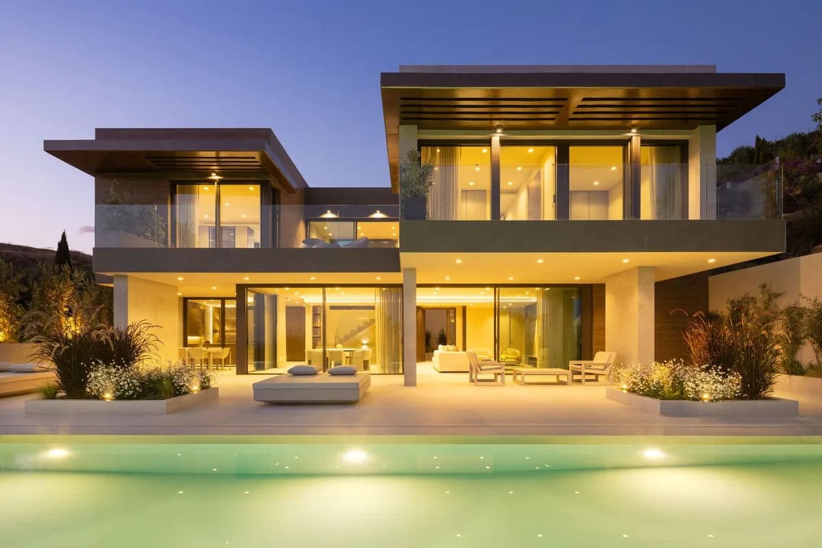 5 Bedroom Detached Villa for Sale in Los Flamingos, Málaga - Image 5