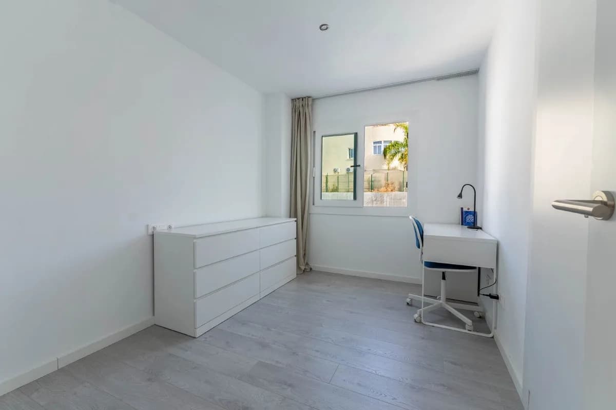 4 Bedroom Penthouse Duplex for Sale in Torreblanca, Málaga - Image 8