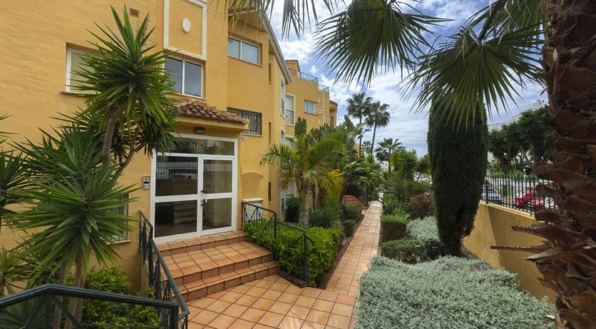 3 Bedroom Penthouse for Sale in Bel Air, Málaga - Image 7
