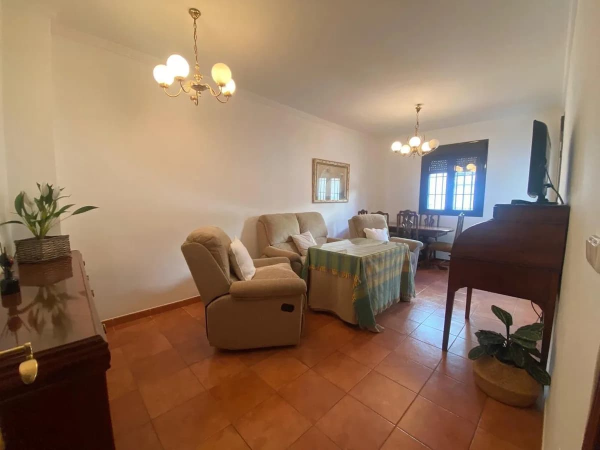 3 Bedroom Middle Floor Apartment for Sale in Ronda, Málaga