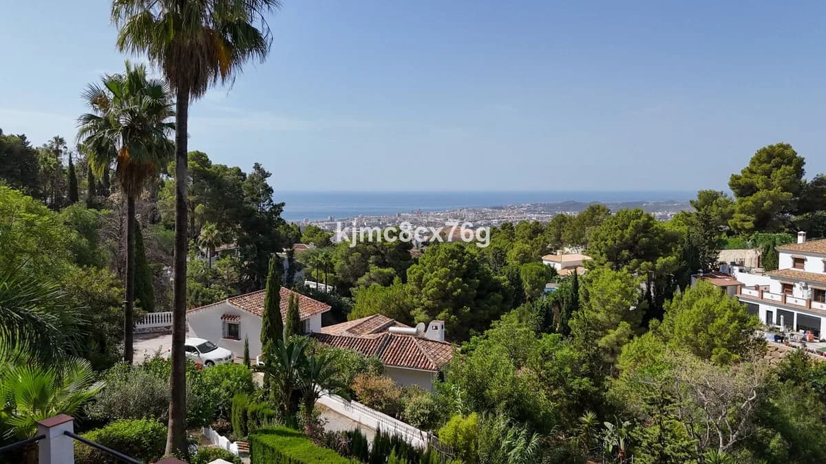 3 Bedroom Detached Villa for Sale in Mijas, Málaga - Image 2