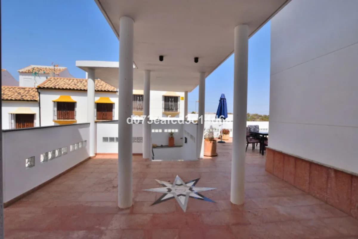 5 Bedroom Detached Villa for Sale in Ronda, Málaga - Image 3