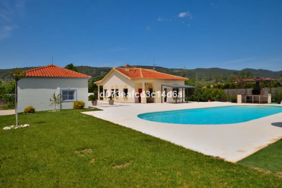 6 Bedroom Detached Villa for Sale in Ronda, Málaga