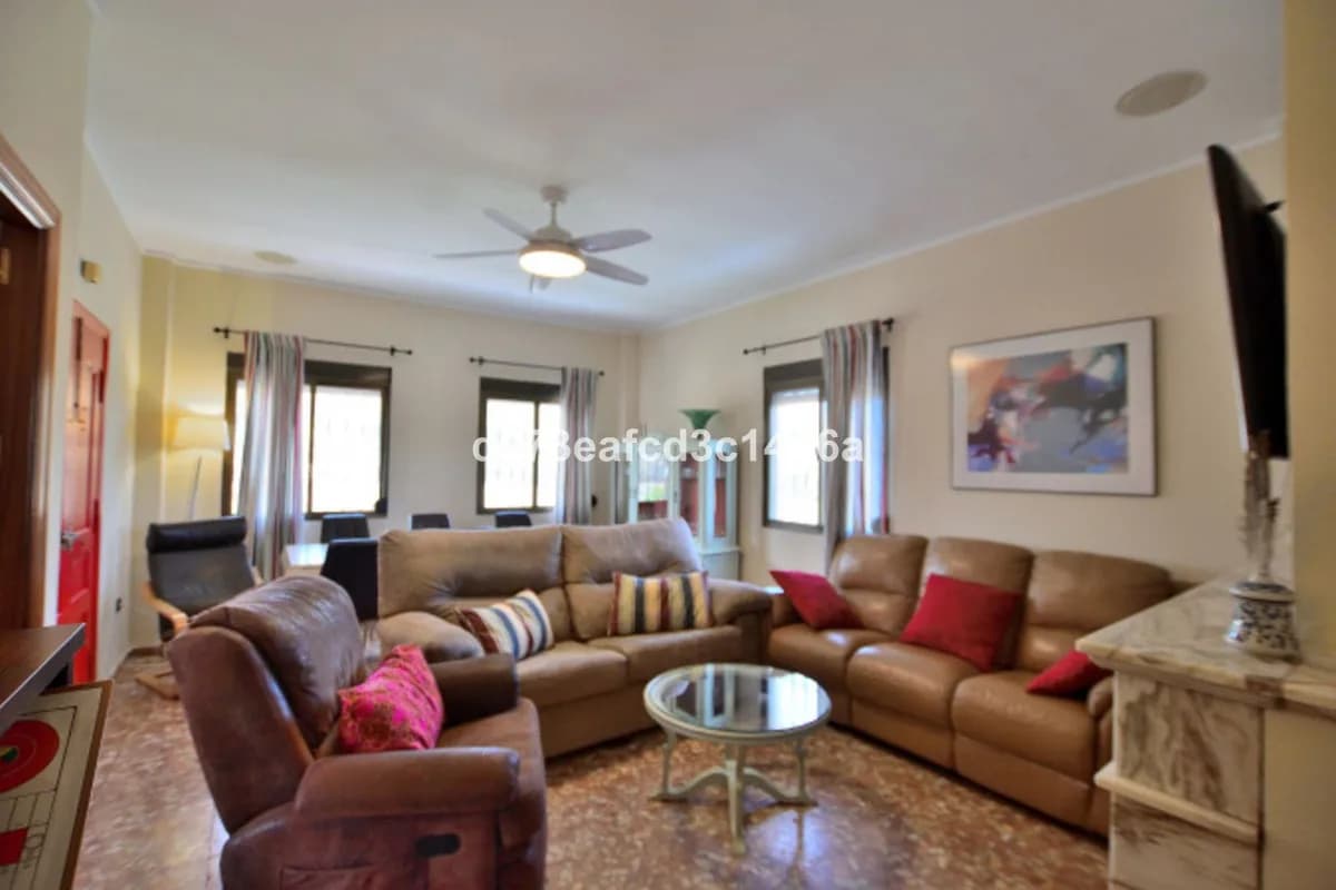 6 Bedroom Detached Villa for Sale in Ronda, Málaga - Image 6