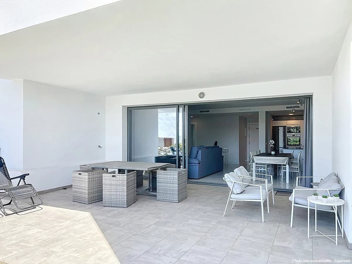 3 Bedroom Ground Floor Apartment for Sale in Casares, Málaga - Image 4