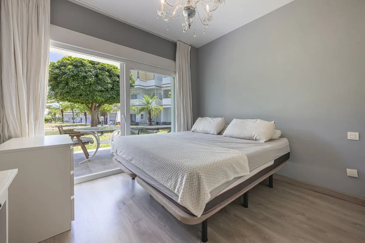 2 Bedroom Ground Floor Apartment for Sale in Nueva Andalucía, Málaga - Image 7