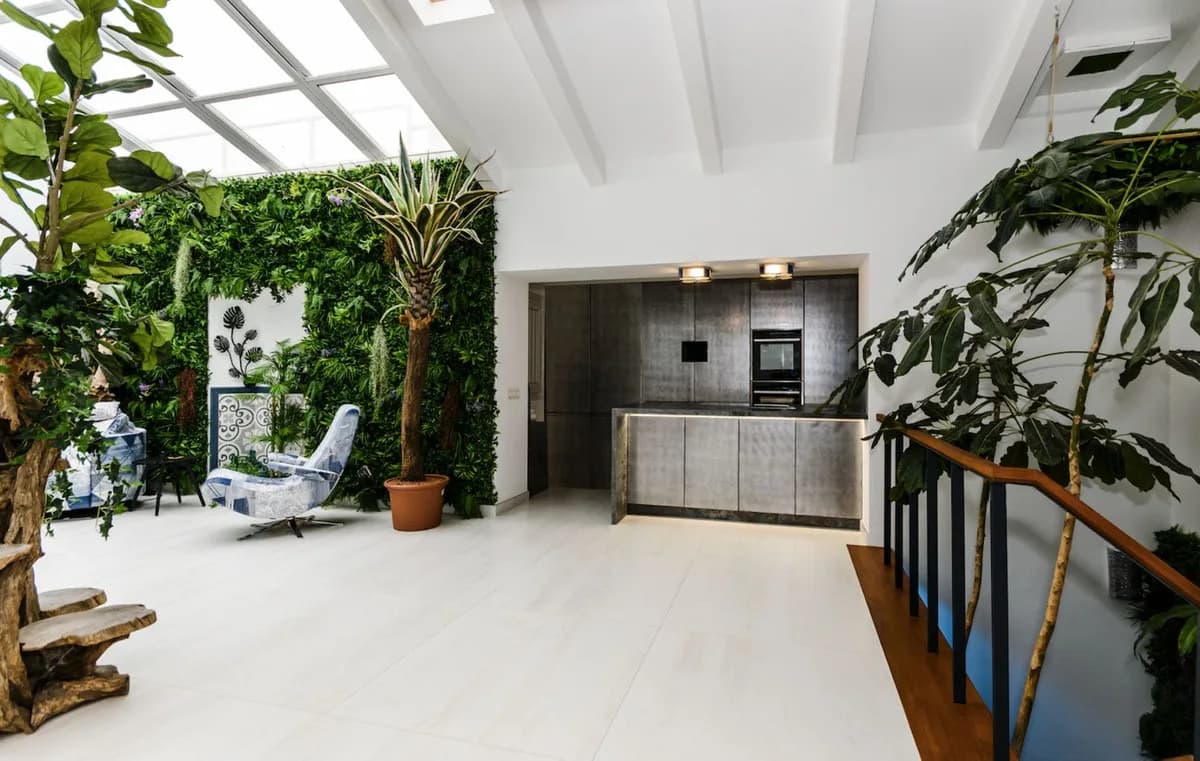 4 Bedroom Townhouse for Sale in Estepona, Málaga - Image 2