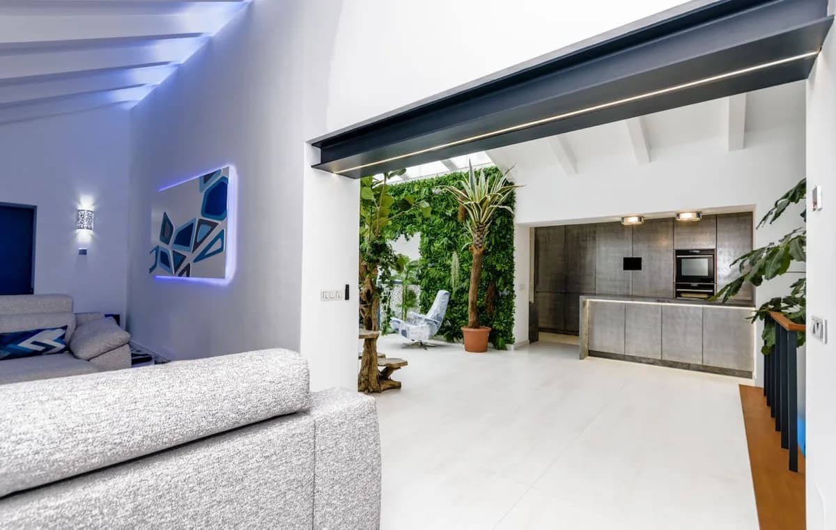 4 Bedroom Townhouse for Sale in Estepona, Málaga - Image 4