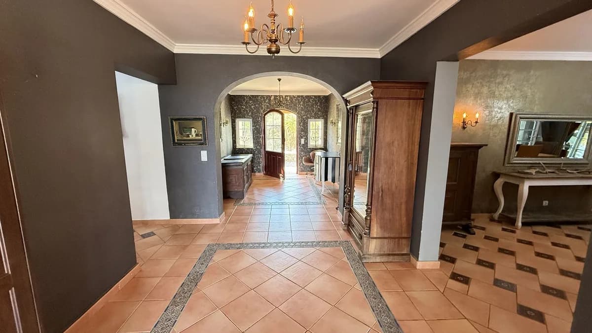 4 Bedroom Finca - Cortijo for Sale in Coín, Málaga - Image 8