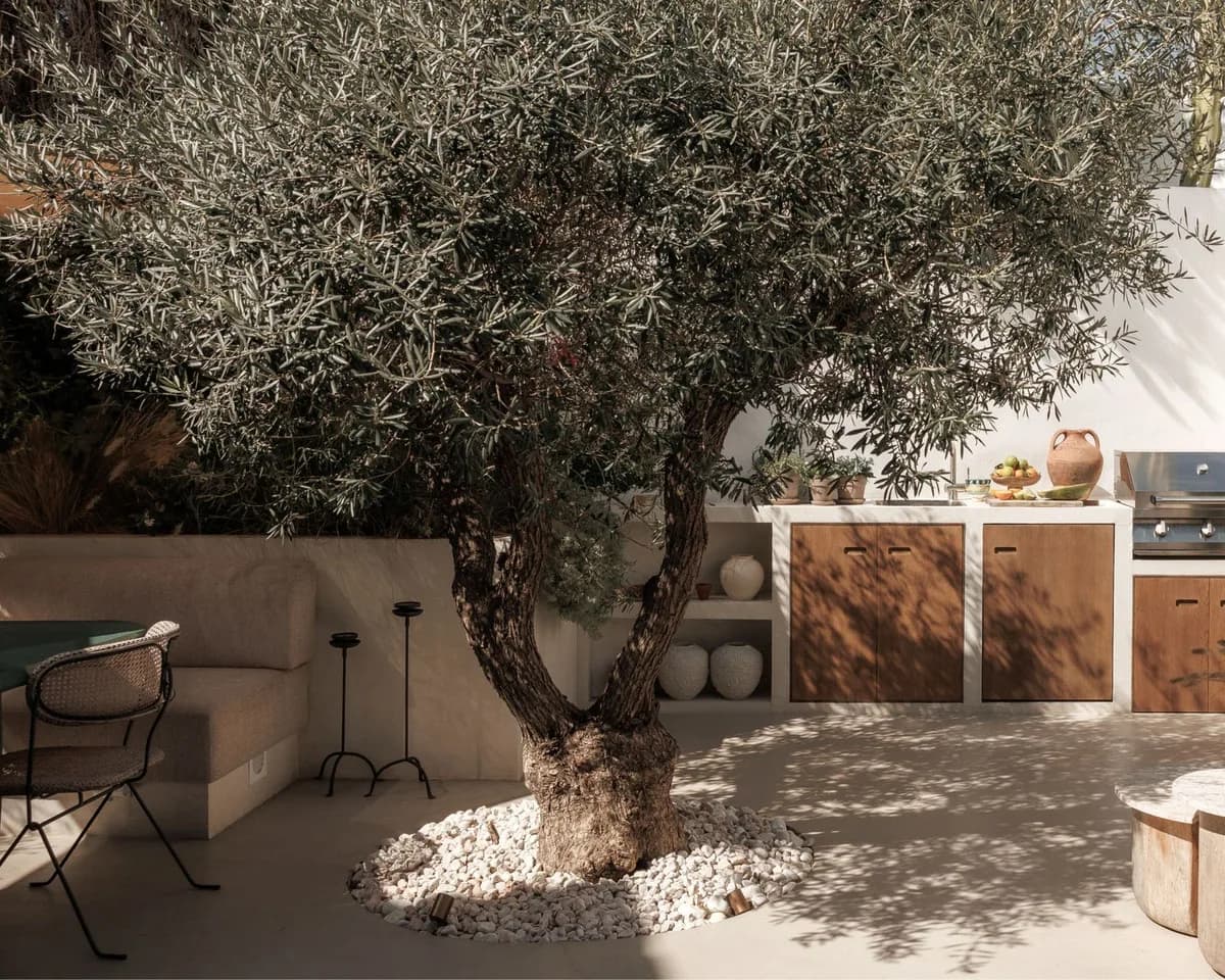 2 Bedroom Semi-Detached House for Sale in Nueva Andalucía, Málaga
