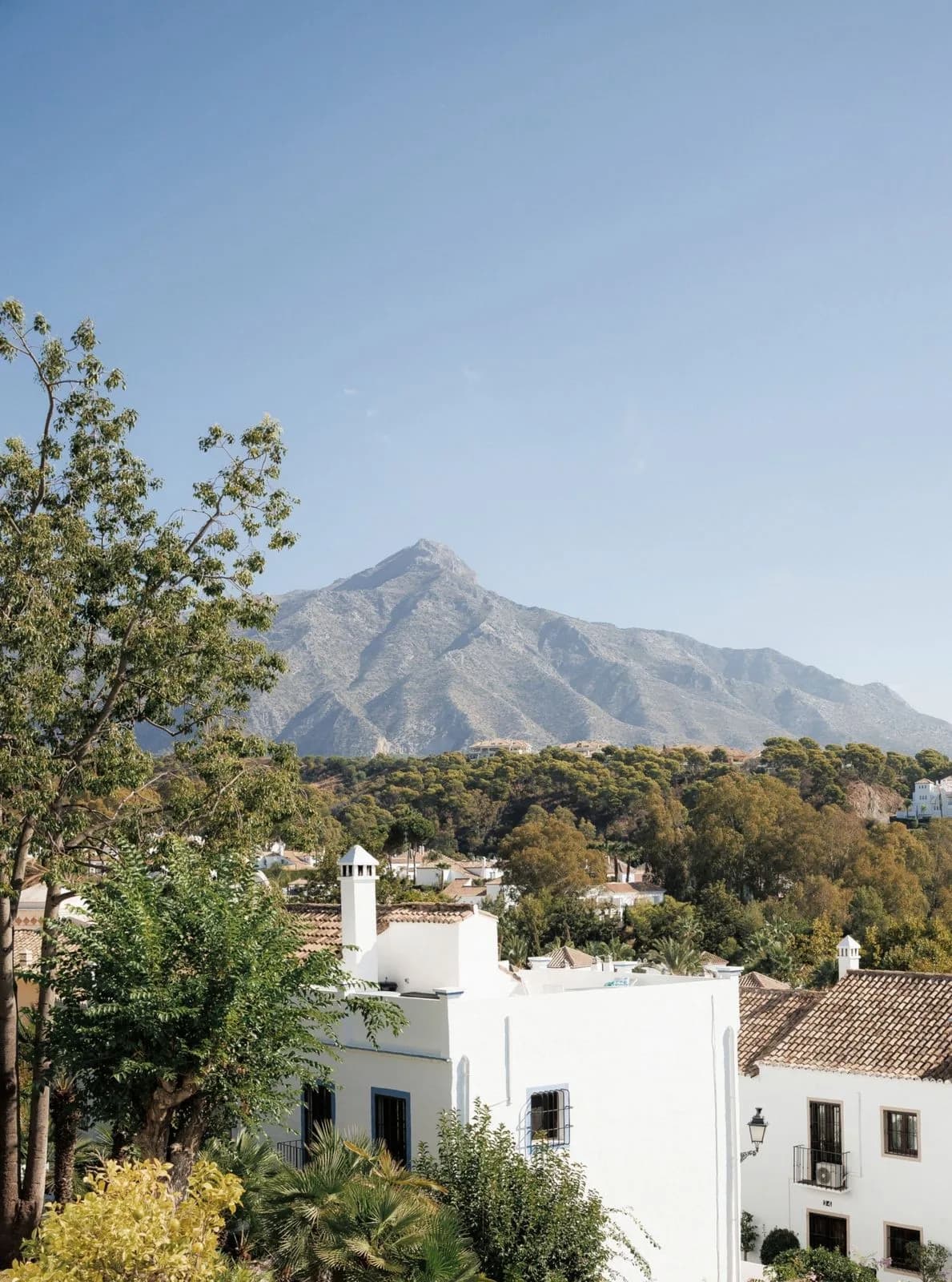 2 Bedroom Semi-Detached House for Sale in Nueva Andalucía, Málaga - Image 9