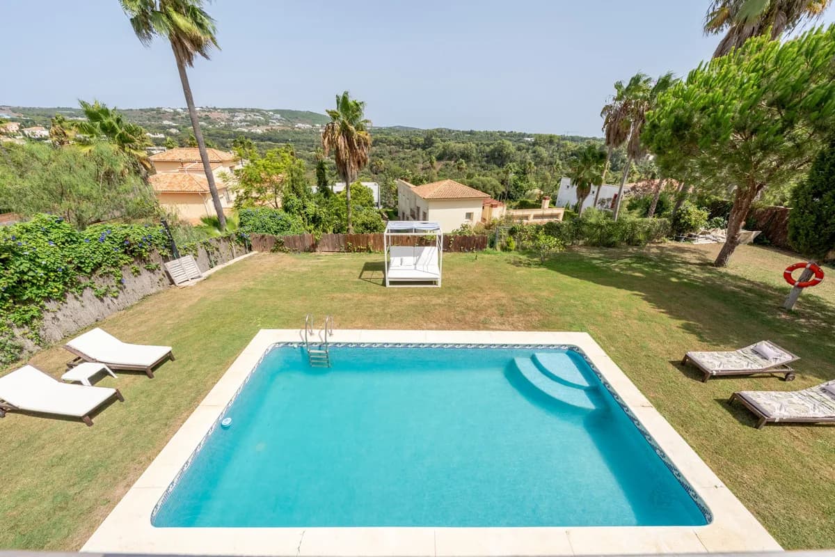5 Bedroom Detached Villa for Sale in Sotogrande Alto, Cádiz