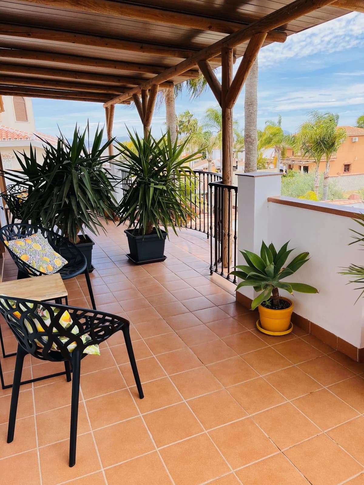 4 Bedroom Detached Villa for Sale in Alhaurín el Grande, Málaga - Image 4