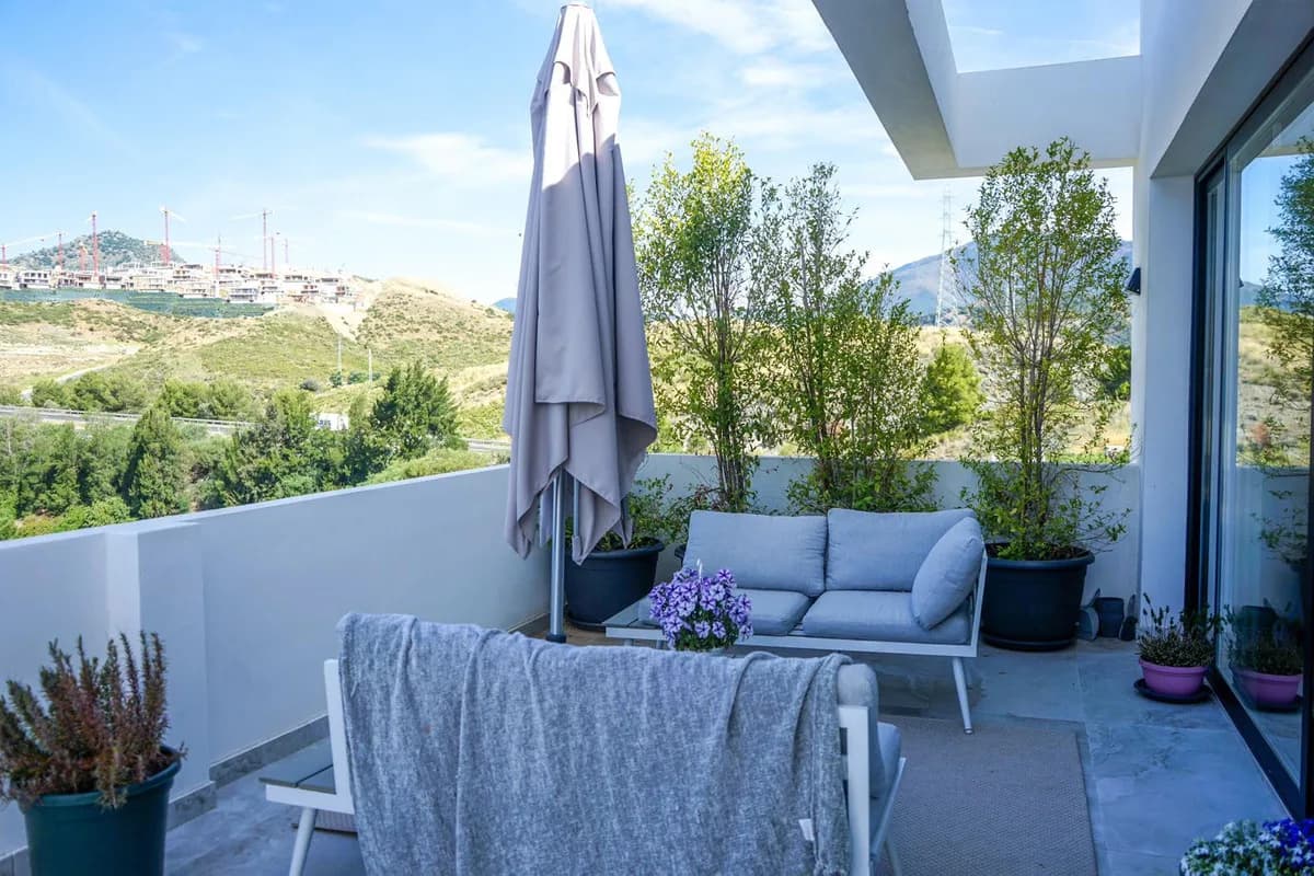 5 Bedroom Detached Villa for Sale in Benahavís, Málaga - Image 6