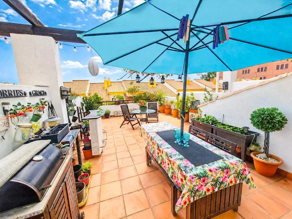 4 Bedroom Townhouse for Sale in Manilva, Málaga - Image 8