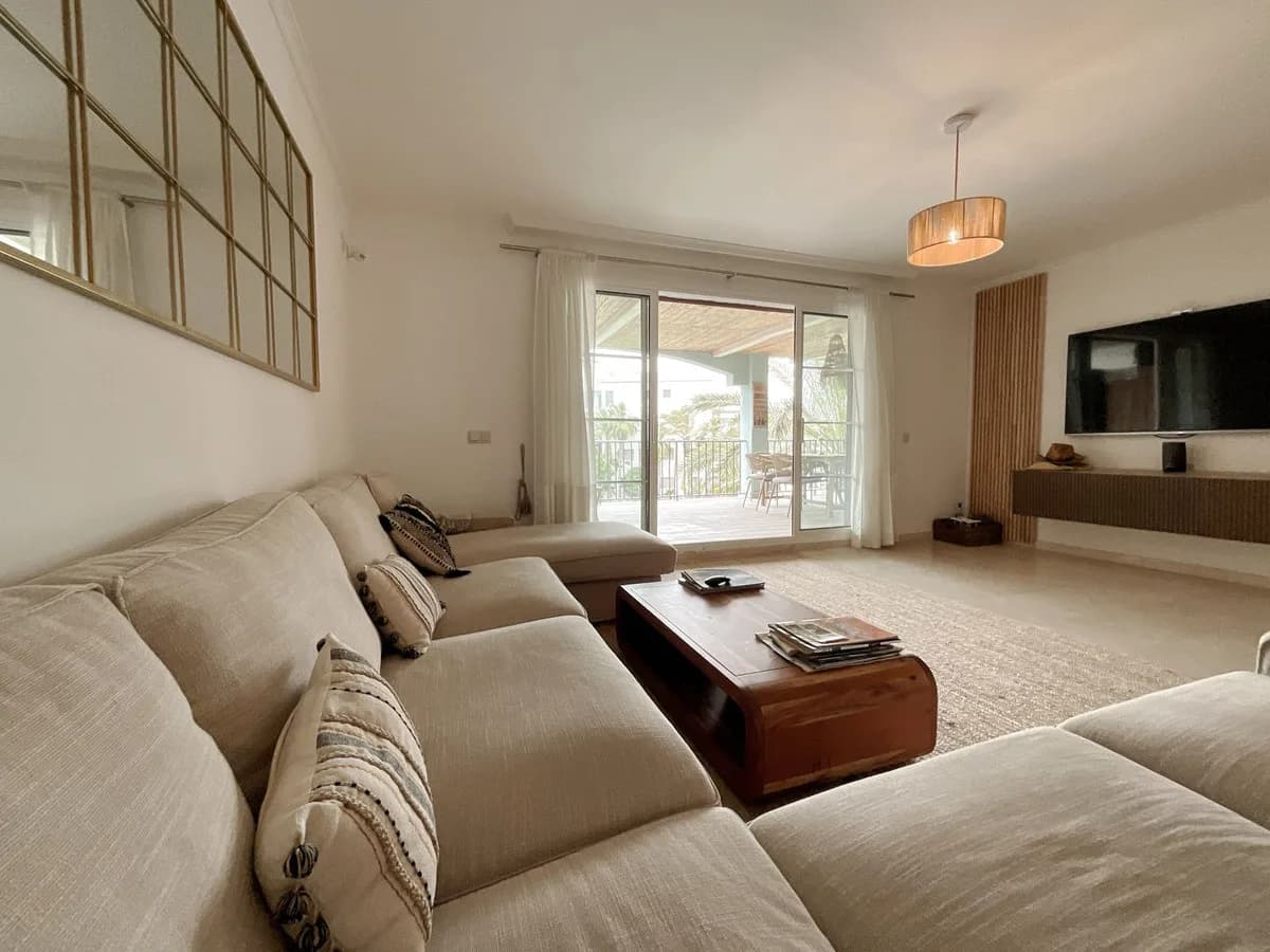 3 Bedroom Middle Floor Apartment for Sale in Sotogrande, Cádiz - Image 5