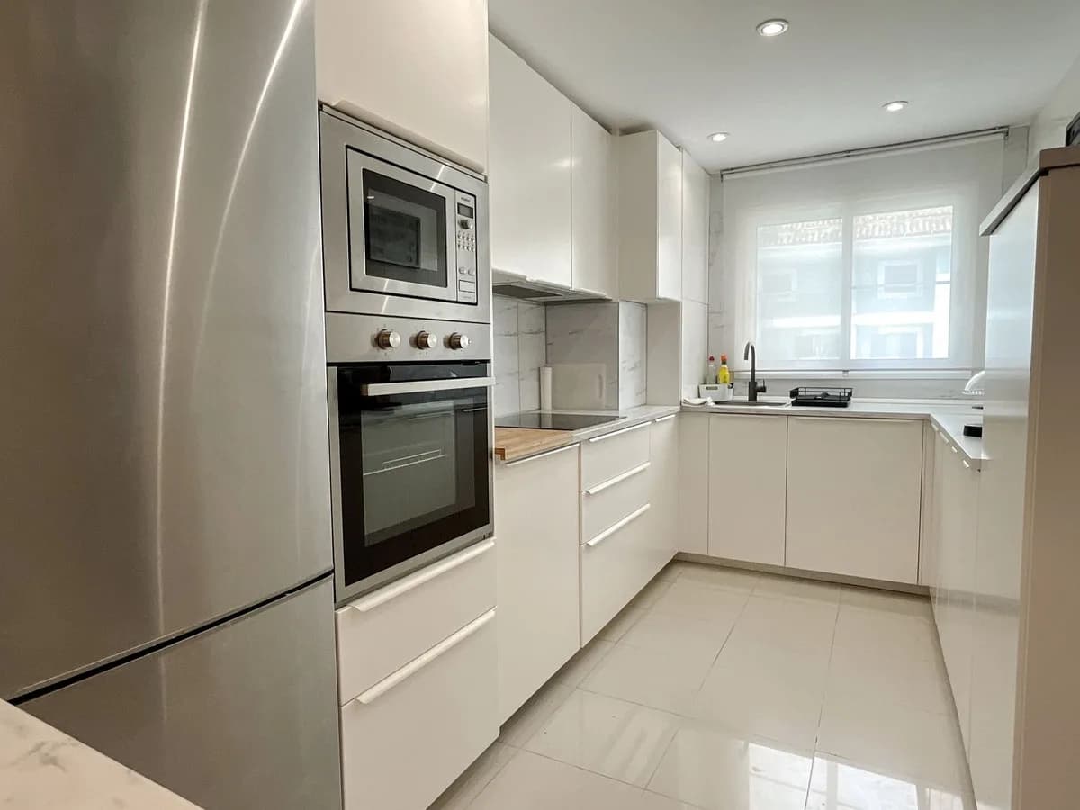 3 Bedroom Middle Floor Apartment for Sale in Sotogrande, Cádiz - Image 8