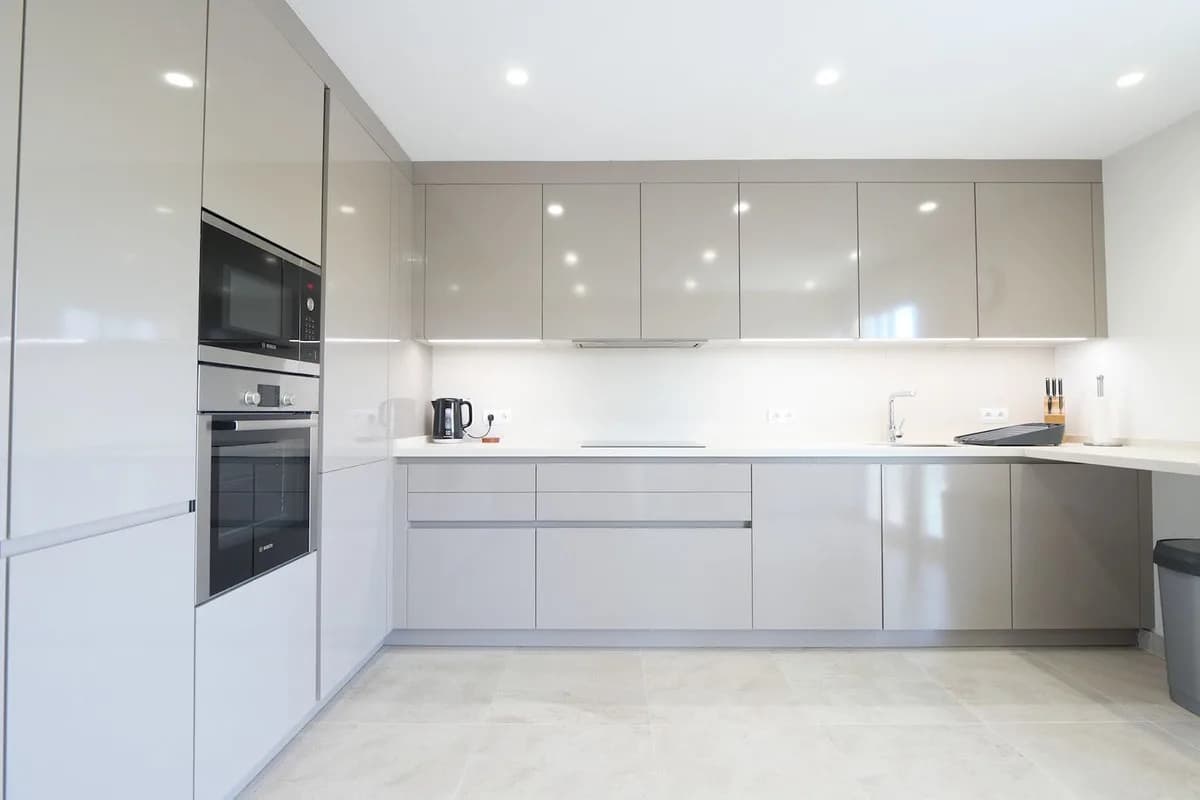 5 Bedroom Penthouse Duplex for Sale in Cabopino, Málaga - Image 3