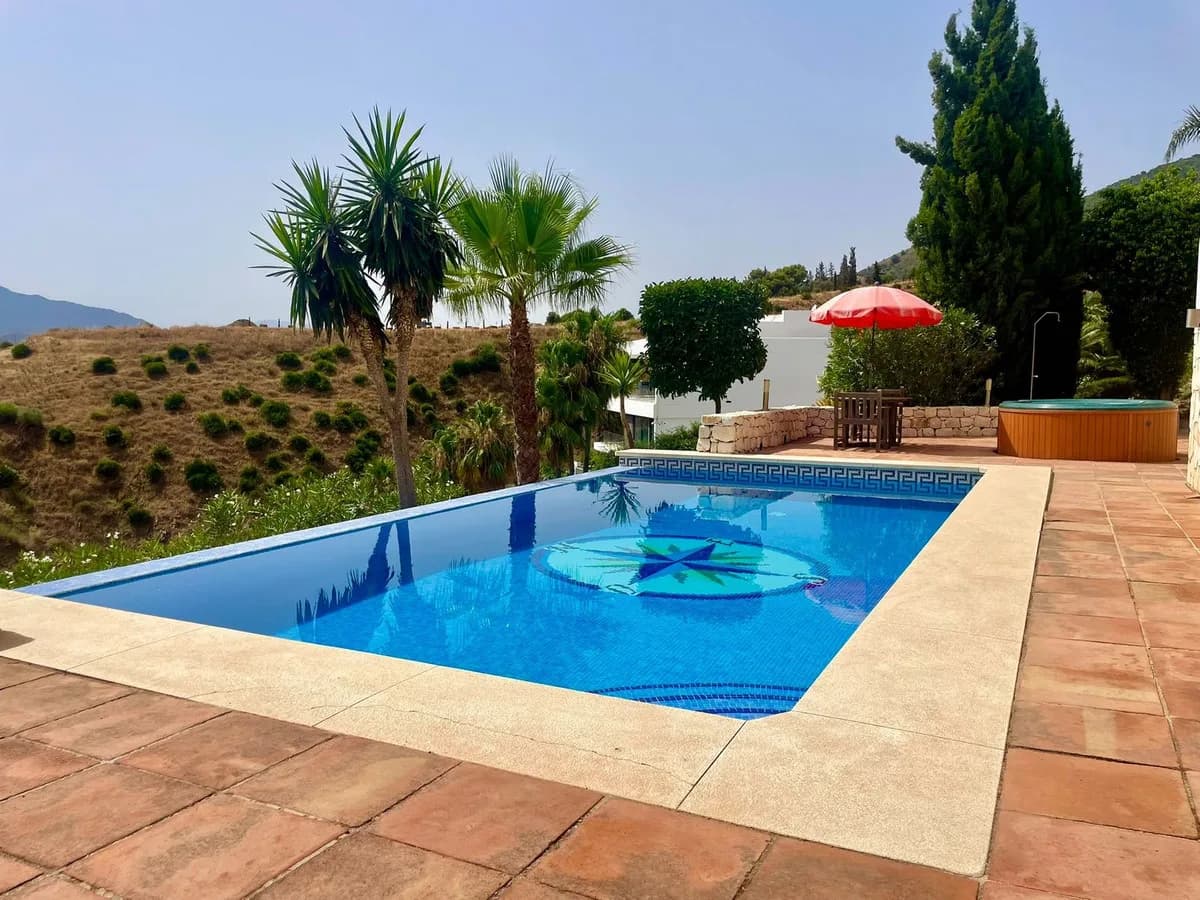 3 Bedroom Detached Villa for Sale in Valtocado, Málaga - Image 5