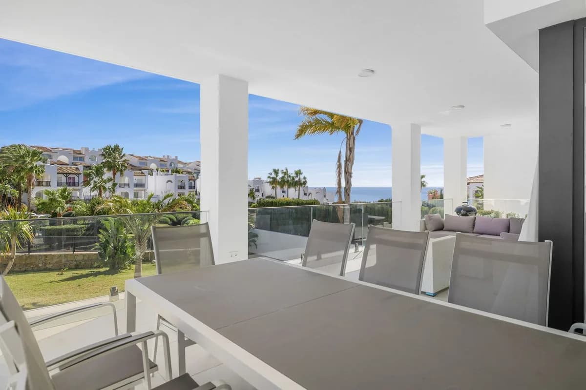6 Bedroom Detached Villa for Sale in Torremuelle, Málaga - Image 6