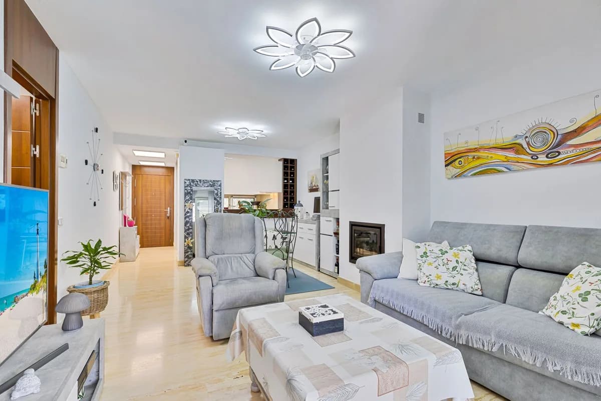 1 Bedroom Ground Floor Apartment for Sale in La Cala de Mijas, Málaga - Image 9