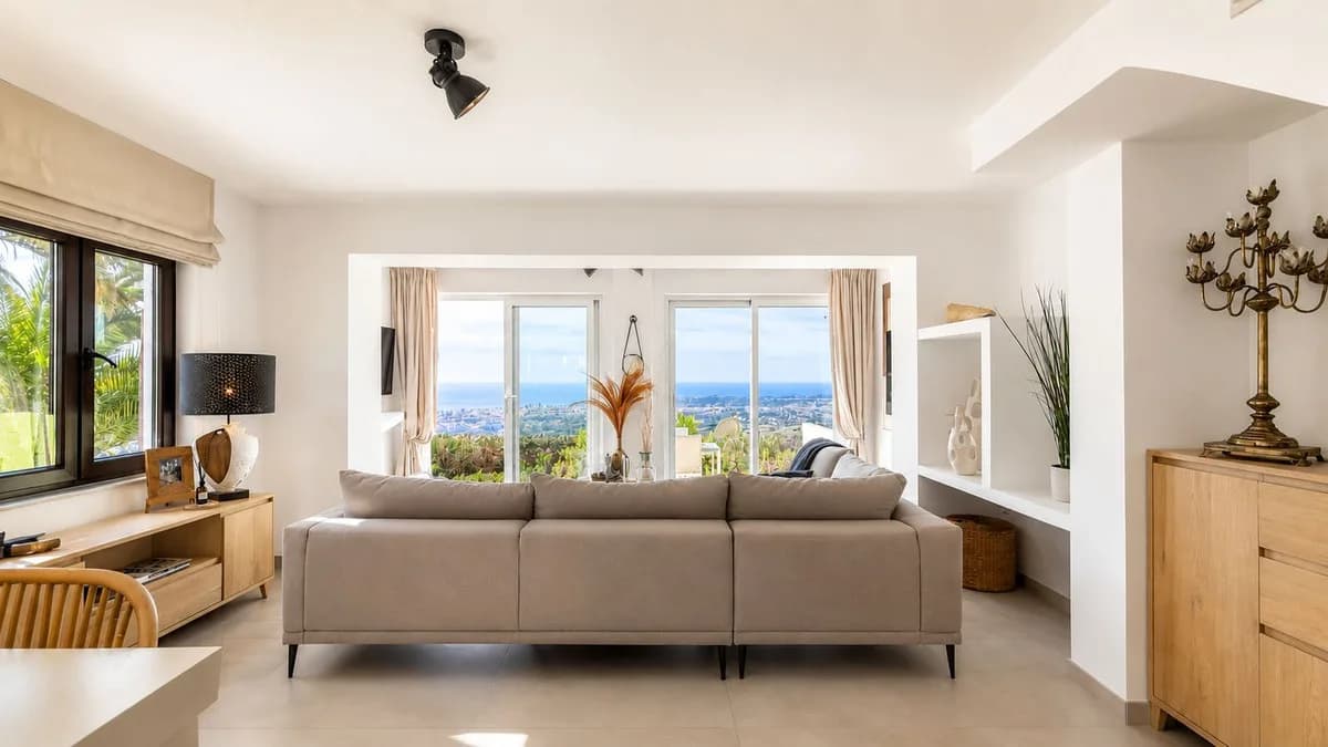 2 Bedroom Semi-Detached House for Sale in Mijas, Málaga