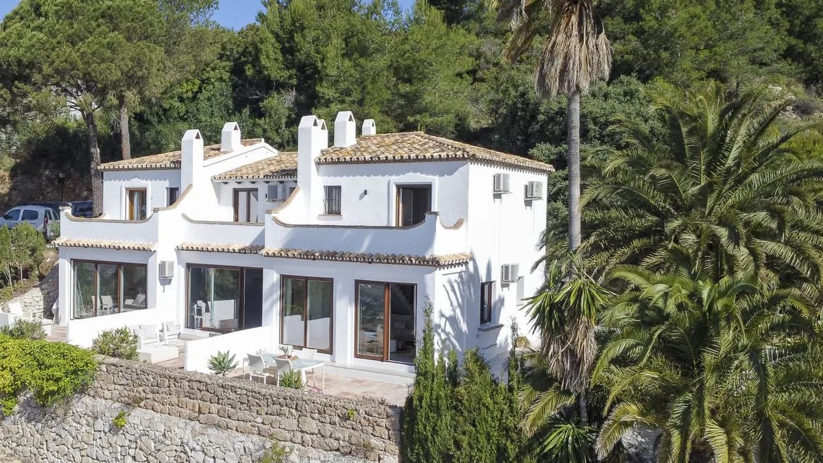2 Bedroom Semi-Detached House for Sale in Mijas, Málaga - Image 3