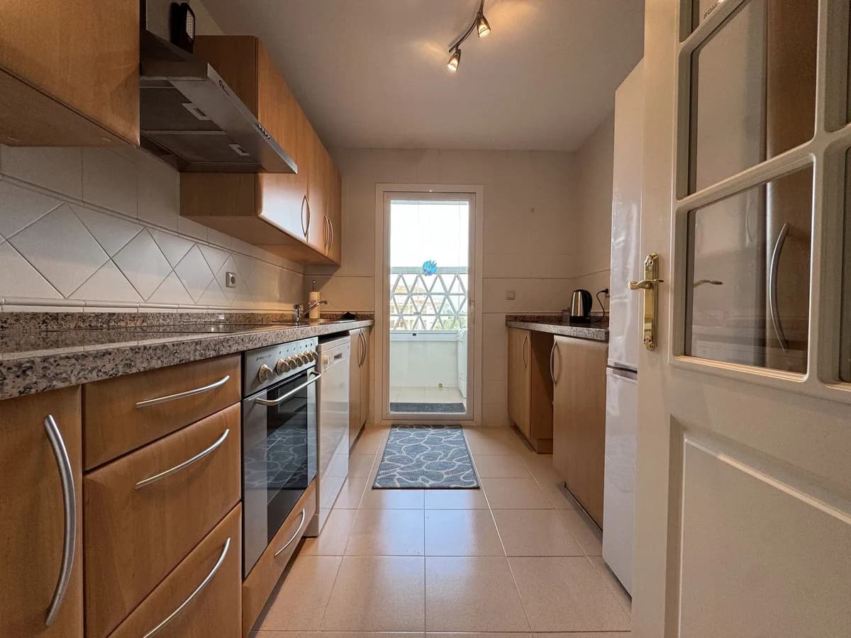 3 Bedroom Middle Floor Apartment for Sale in La Cala Hills, Málaga - Image 7