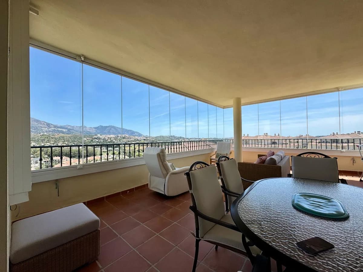 3 Bedroom Middle Floor Apartment for Sale in La Cala Hills, Málaga - Image 9