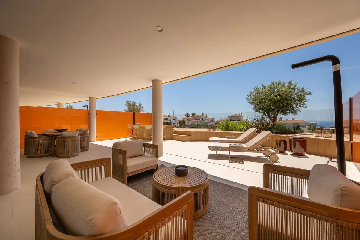 2 Bedroom Ground Floor Apartment for Sale in Fuengirola, Málaga - Image 5