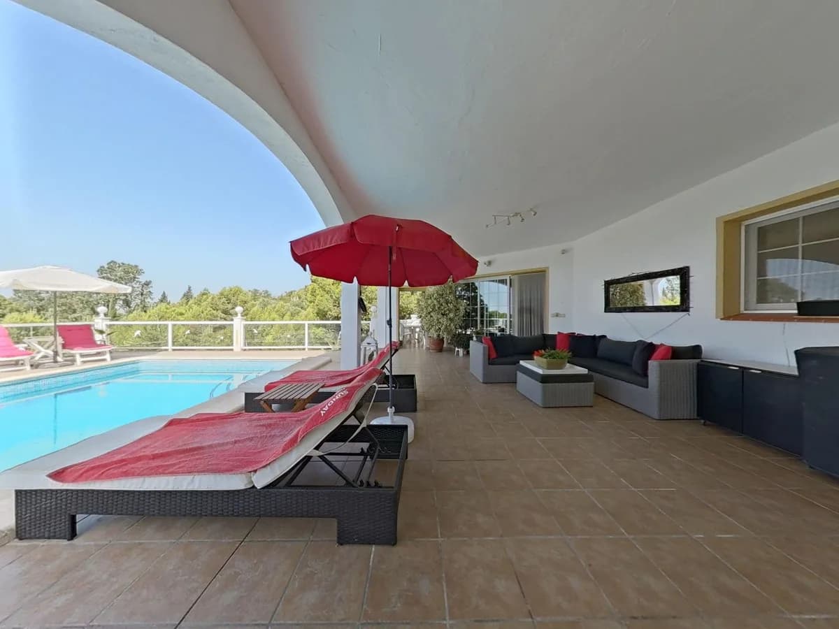 3 Bedroom Detached Villa for Sale in Valtocado, Málaga - Image 2