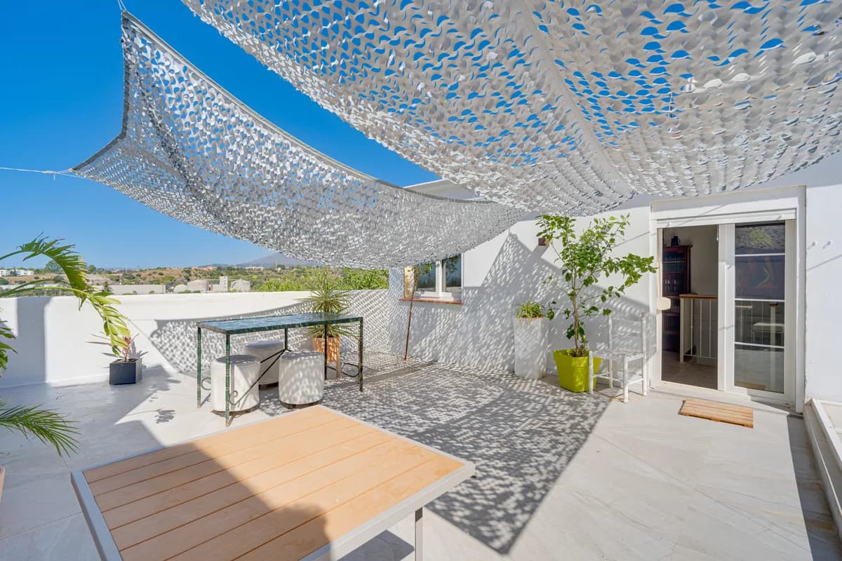 5 Bedroom Townhouse for Sale in Cancelada, Málaga - Image 3