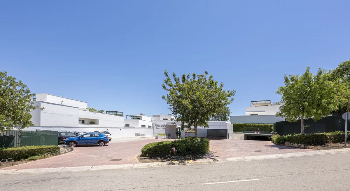 3 Bedroom Penthouse for Sale in Sotogrande, Cádiz - Image 4