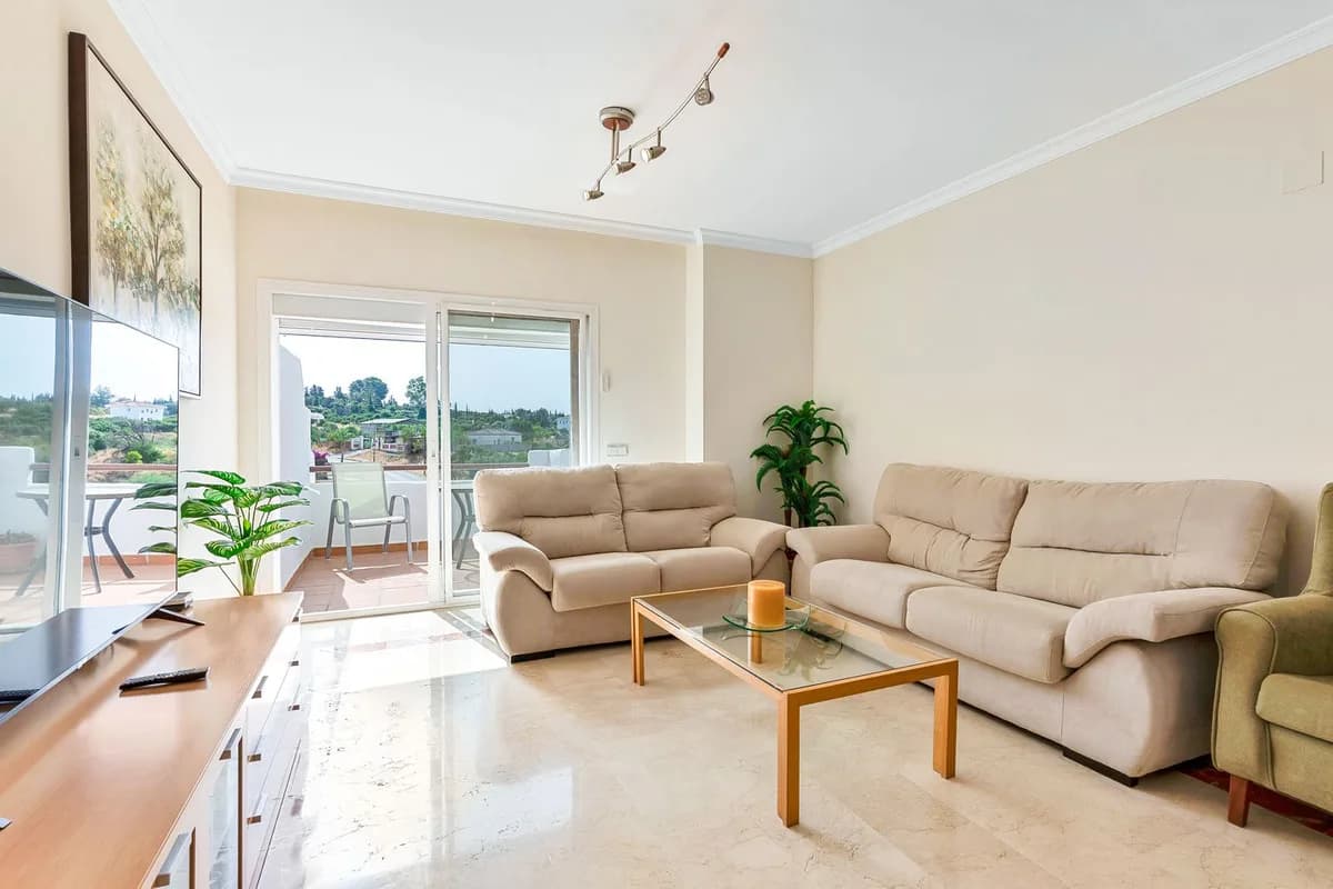 3 Bedroom Penthouse Duplex for Sale in Selwo, Málaga