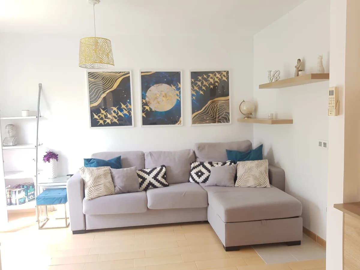 1 Bedroom Middle Floor Apartment for Sale in Torreblanca, Málaga