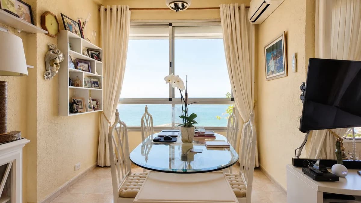 2 Bedroom Penthouse for Sale in Marbella, Málaga - Image 6