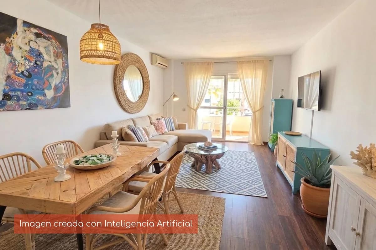 3 Bedroom Middle Floor Apartment for Sale in Arroyo de la Miel, Málaga - Image 4