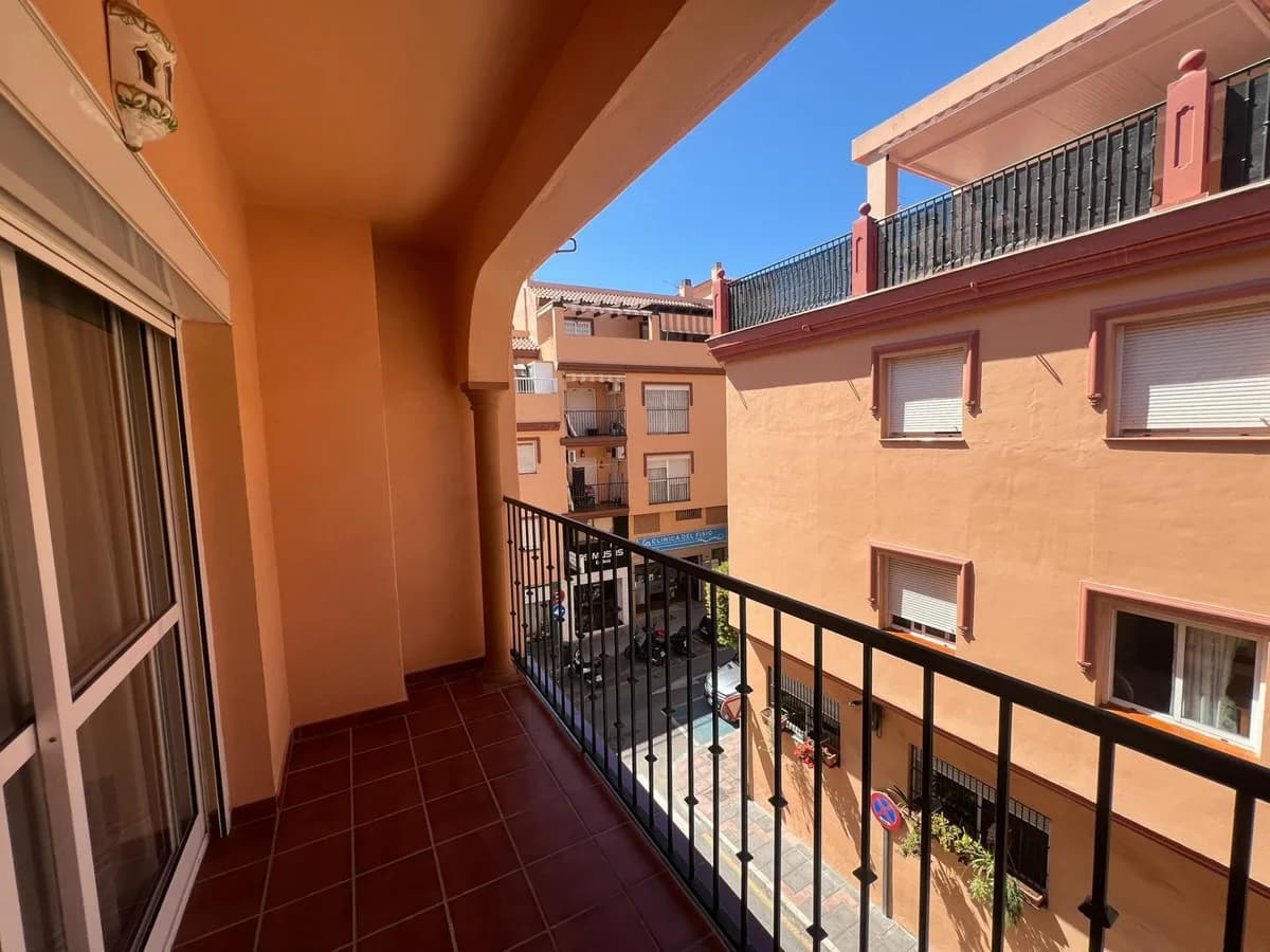 3 Bedroom Ground Floor Apartment for Sale in Mijas, Málaga