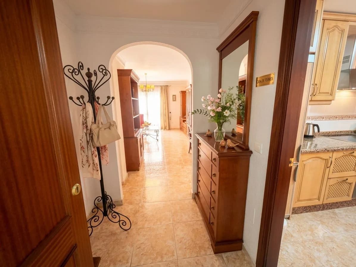 3 Bedroom Ground Floor Apartment for Sale in Mijas, Málaga - Image 2