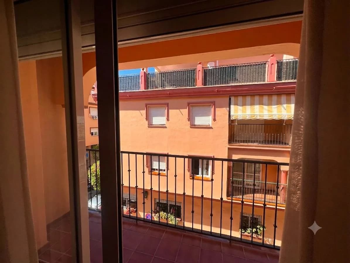 3 Bedroom Ground Floor Apartment for Sale in Mijas, Málaga - Image 7